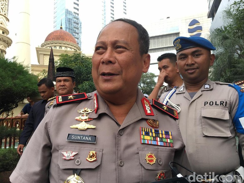 Digandeng Pemprov, Polda Metro Siap Tindak Mobil Parkir Sembarangan Digandeng Pemprov, Polda Metro Siap Tindak Mobil Parkir Sembarangan