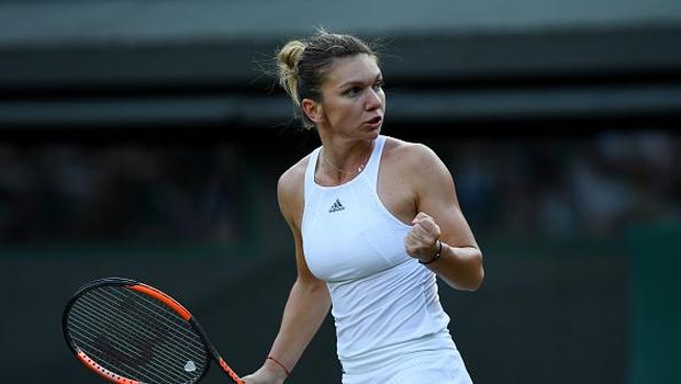 Semula Halep punya payudara berukuran 34DD, lalu diperkecil menjadi 34C