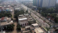 Pesatnya perkembangan Kota Bekasi dengan populasi sekitar 2,5 juta jiwa (terbesar keempat di Indonesia setelah Jakarta, Surabaya, dan Bandung) telah mendorong banyak pengembang properti menggarap kawasan hunian dan komersial di kota ini.