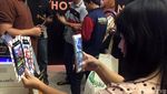 Antusias Warga Surabaya Nobar Spider-Man: Homecoming