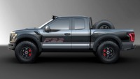 Ford F-150 Raptor ini merupakan usaha Ford untuk menciptakan sebuah tautan visual ke pesawat tempur tersebut. Foto: Paultan