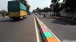 Cerianya Warna Pembatas Jalan TB Simatupang