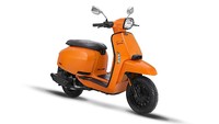 Setelah lama tidak terdengar, kini produsen skuter Lambretta akhirnya memutuskan untuk segera memperkenalkan model terbaru di 2018. Model terbaru Lambretta ini akan disapa V Special sekaligus untuk merayakan hari jadi ke-21 skuter. Foto: Autoevolution