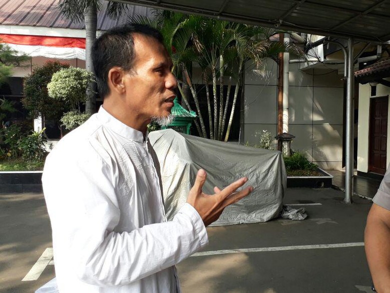 Ke Polres Bekasi, Pelapor Kaesang Tanyakan Kepastian Laporan Ndeso Ke Polres Bekasi, Pelapor Kaesang Tanyakan Kepastian Laporan Ndeso