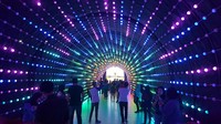 Ada berbagai pilihan destinasi di Malang Night Paradise, mulai dari taman lampion, taman dinosaurus hingga wahana yang cukup memacu adrenalin. (Muhammad Aminudin/detikTravel)