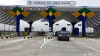 Akses menuju Danau Toba pun akan semakin lancar karena Tol MKTT nantinya tersambung dengan Tol Kuala Tanjung-Tebing Tinggi-Parapat sepanjang 143,25 km. Tol tersebut ditargetkan beroperasi pada 2020 dengan masa konsesi selama 40 tahun. Pool/dok. PT Waskita Toll Road.