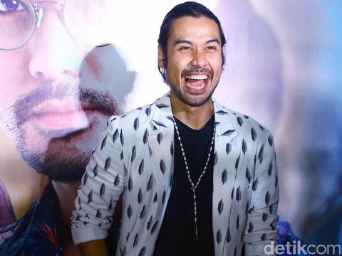 Anak Jeremy Thomas Babak Belur, Chico Jericho Cium Kening Pevita Pearce