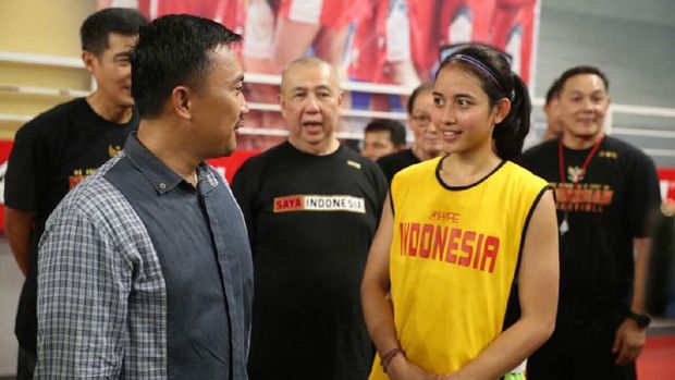 Kunjungi Pelatnas Basket Putri, Menpora Minta Atlet Fokus Capai Prestasi
