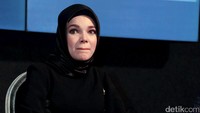 Peran Sabina menurut Dewi Sandra cukup menantang, sehingga dirinya mau menerima tawaran tersebut. Foto: Ismail/detikHOT