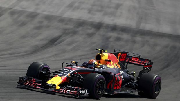 Max Verstappen berada di posisi kedua pada FP I GP Singapura.
