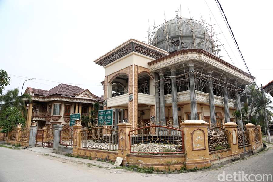 Disebut Janda Kaya, Ini Isi Rumah Muzdhalifah