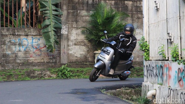 Motor Listrik dan 4 Moge Ducati Meluncur Mei 2017