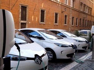 Prancis Akan Larang Mobil Berbahan Bakar Bensin Atau Solar Mulai 2040