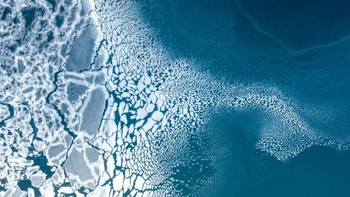 Kategori Nature pemenang ketiga diraih Florian. Foto: dronestagram