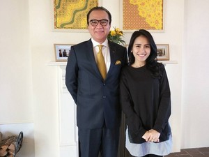 Ayu Ting Ting Dihujat Netizen Lagi Karena Pakai Legging ke Rumah Dubes