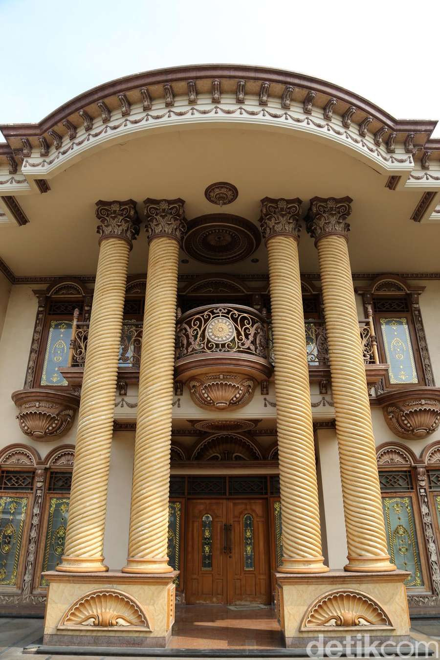 Disebut Janda Kaya Ini Isi Rumah  Muzdhalifah Foto 2