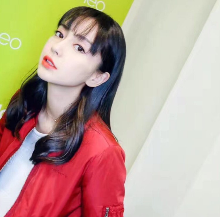 Pesona Angela Wanita Jelita Pujaan Hong Kong Pesona Angela Wanita Jelita Pujaan Hong Kong