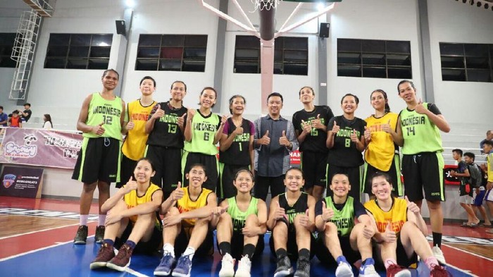 Kunjungi Pelatnas Basket Putri, Menpora Minta Atlet Fokus Capai Prestasi