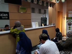 Usai Libur Lebaran, Kantor Pegadaian Ramai Didatangi Nasabah