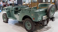 Prototipe Land Cruiser pertama kali dibuat pada Januari 1951. Prototipe Land Cruiser saat itu disebut sebagai BJ, sebuah sasis truk 1 ton dengan mesin bensin 3.386 cc sejajar 6 silinder berbahan bakar bensin. Pool/dok Toyota.