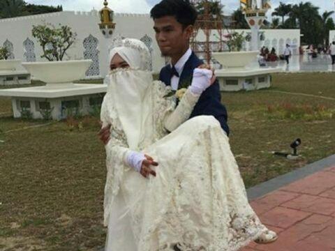 Kemesraan Muzammil dan istri. 