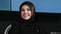 Di ‘Ayat-ayat Cinta 2’, Dewi Sandra berperan sebagai Sabina. Foto: Ismail/detikHOT