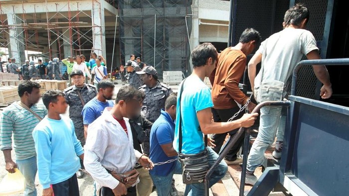 Ditahan Imigrasi Malaysia Pekerja Ilegal Mengaku Ditipu Majikan