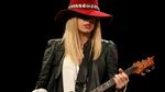 Cantiknya Orianthi, Gitaris Utama Michael Jackson