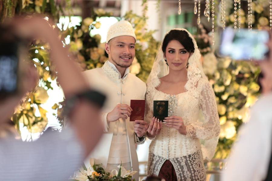 Tyas Mirasih Pamer Mahar  Emas  Murni 8 Gram  Foto 3