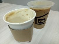 Kopi Susu Hangat Juga Ada di Kedai Kopi Kekinian, Mana yang Enak?