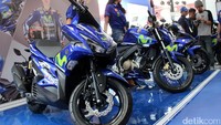 R25 Movistar dibanderol Rp 56.800.000, All New R15 VVA 155 Movistar Rp 35.100.000, All New Vixion Movistar Rp 26.700.000, MX King Movistar Rp 21.600.000, dan Aerox 155 VVA Movistar Rp 24.250.000. Pool/Khairul Imam Ghozali.