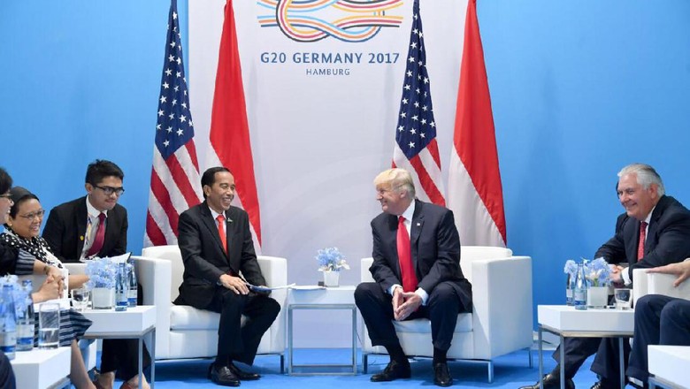 Bertemu Trump, Jokowi: Salam dari Jutaan Penggemar Anda di RI Bertemu Trump, Jokowi: Salam dari Jutaan Penggemar Anda di RI