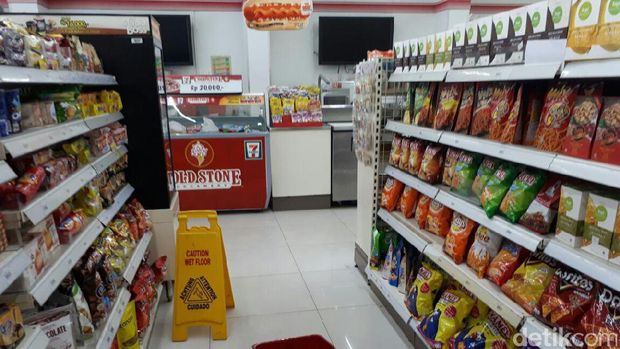 Gerai Sevel masih buka