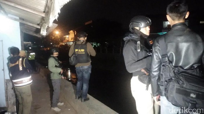 Polisi Selesai Olah TKP Lokasi Ledakan Bom Panci di Buahbatu