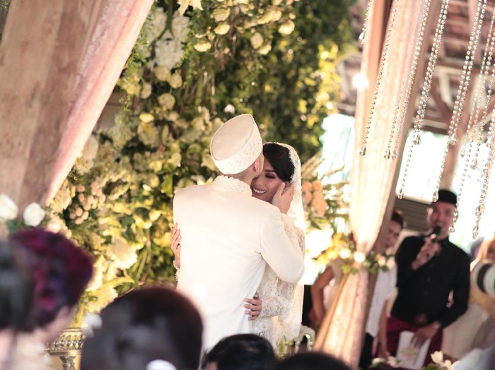 Muzdhalifah Gugat Cerai Lagi, Tyas Mirasih Resmi Nikah