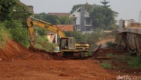 Dengan rampungnya Antasari Interchange yang merupakan tahap awal realisasi pembangunan Jalan Tol Depok-Antasari diharapkan akan membantu mengurangi kepadatan lalulintas jalan arteri yang semakin meningkat. Misalnya, di Jalan Raya Sawangan dan Jalan Margonda yang menjadi jalur utama dari Depok menuju Jakarta atau sebaliknya. Saat ini pengerjaan masih diadakan untuk seksi I, sedangkan seksi II masih dalam pembebasan lahan sebesar 40%