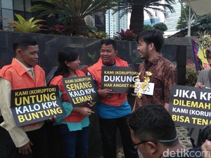 Kunjungi Napi Korupsi, Pansus Angket Disindir ICW Lewat Parodi