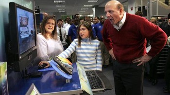 Ini ekspresinya kala dulu meluncurkan Windows Vista. Foto: Getty Images