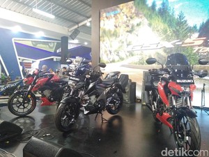 Suzuki GSX-S150 Versi Touring Dijual Rp 25 Juta