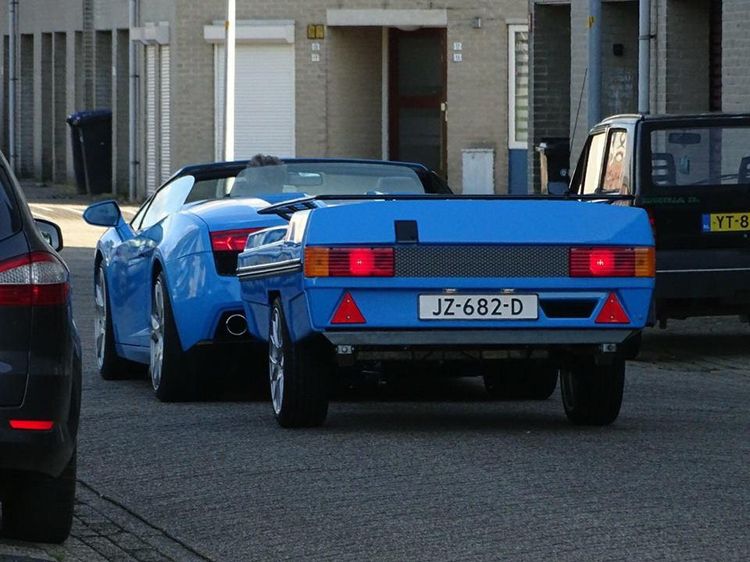 Ketika Supercar Lamborghini Gallardo Pakai Trailer Belakang
