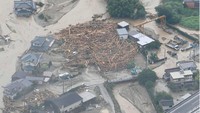 Korban tewas sejauh ini bertambah menjadi 16 orang. Mandatory credit Kyodo/via REUTERS.
