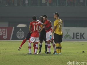 Mata Lebam Bambang Pamungkas