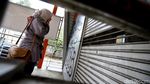 Belum Dibuka, Halte TransJakarta Jadi Korban Vandalisme