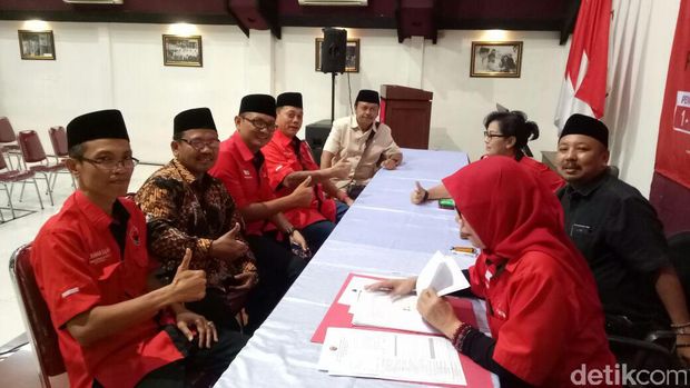 PDIP Banyuwangi daftarkan Abdullah Azwar Anas maju Pilgub Jatim / 
