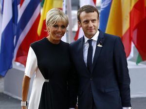 Donald Trump Puji Tubuh Langsing Istri Presiden Prancis: Badan Kamu Bagus
