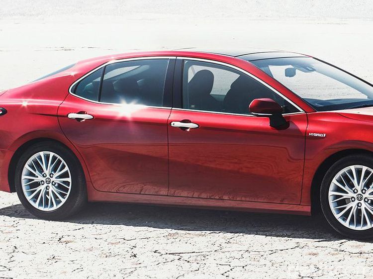 Camry Terbaru Irit Banget