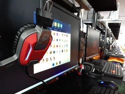 Melongok Game Center Bertenagakan 113 Komputer di Bekasi