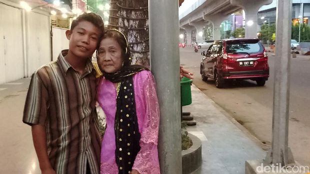 Selamet dan Rohaya.