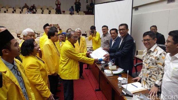 Alumni dan mahasiswa UI bertemu Pansus Angket KPK / 