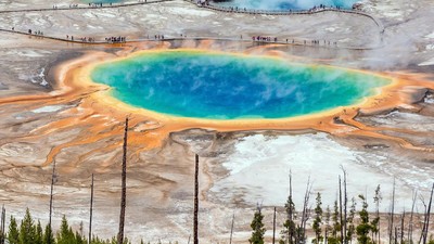 15 Destinasi Wisata Dunia Paling Berwarna